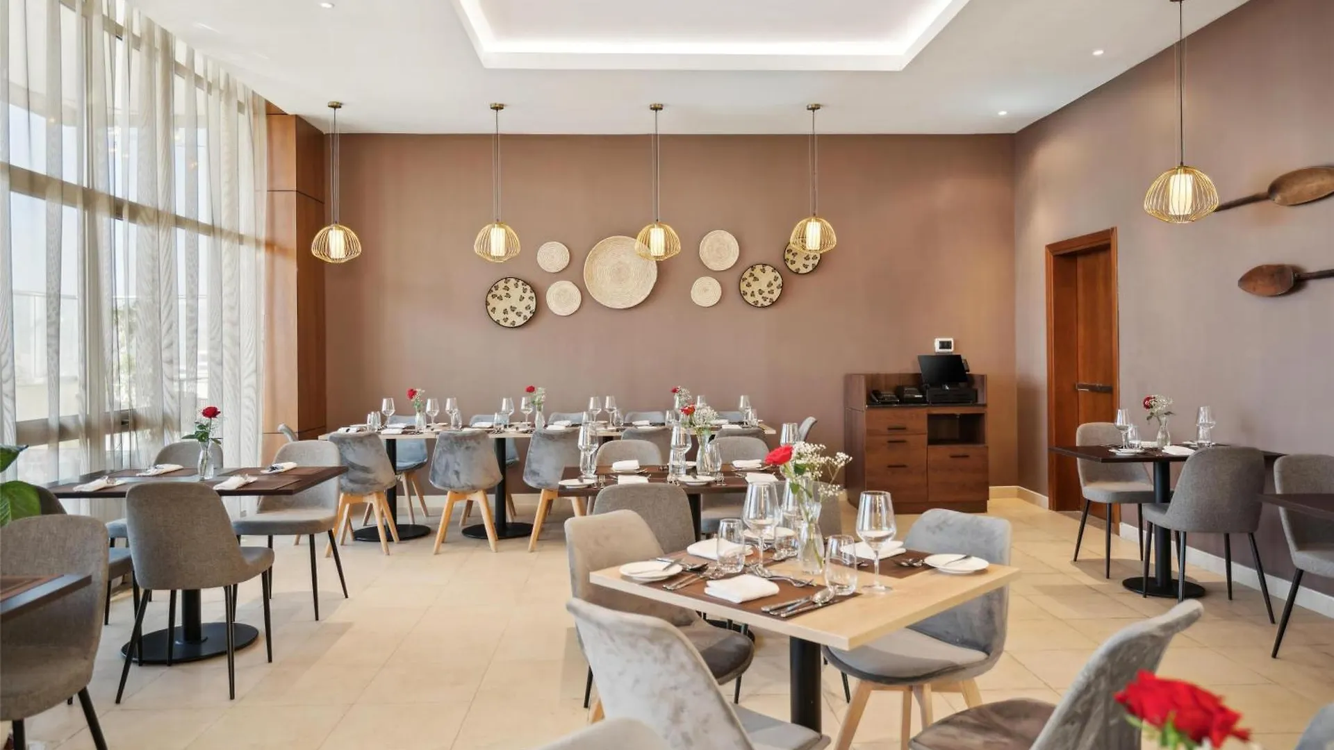 فندق Doubletree By Hilton Addis Ababa Airport 4*,  إثيوبيا